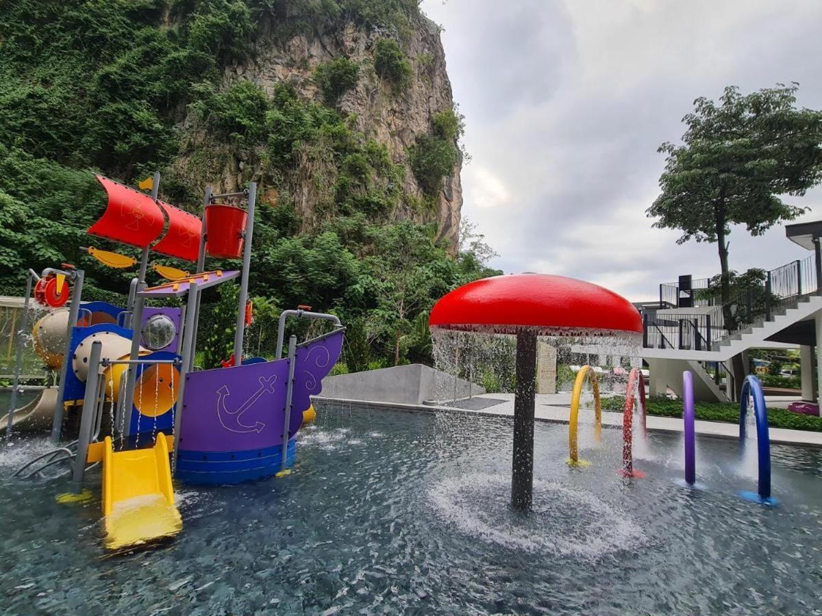 Ipoh Waterpark The Cove Premium Suites 7-13Pax By Iwh Exteriör bild